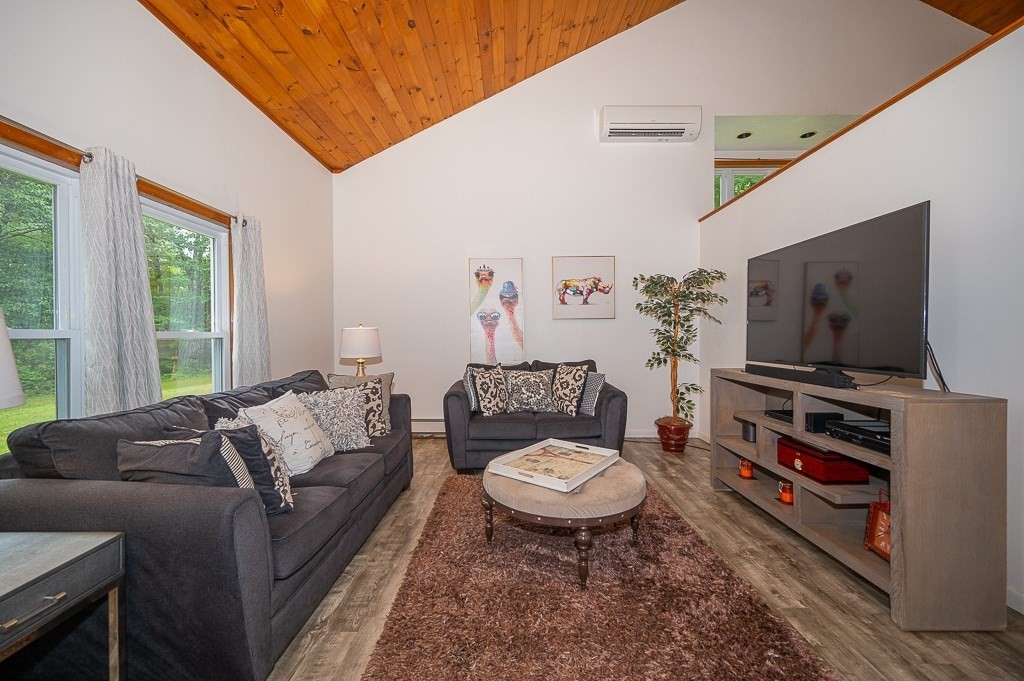 27 Streeter Road Hubbardston, MA 01452 - Photo 5 of 42 Gallery Image 5