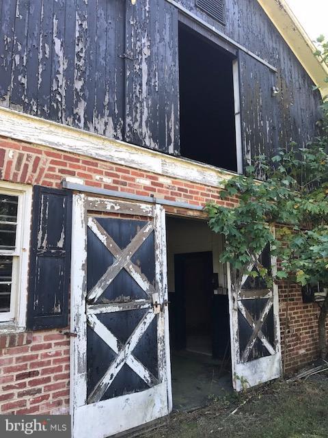 10208 Iron Gate Road Potomac, MD 20854 - Photo 11 of 12 Exterior (General)