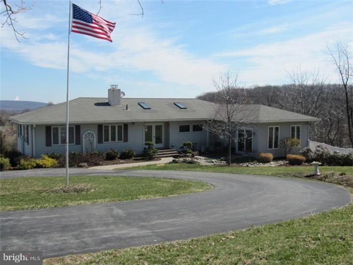 184 Grove Road Elverson, PA 19520 - Photo 1 of 25 Exterior Front