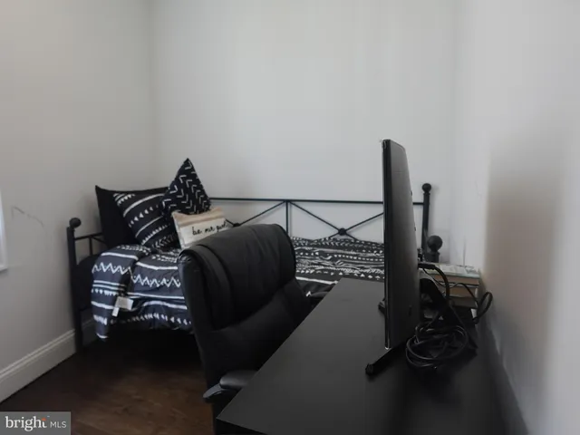 $1,450 | 6139 Larchwood Avenue, Philadelphia, PA 19143