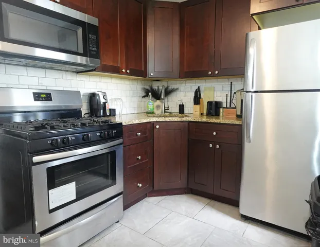 $1,450 | 6139 Larchwood Avenue, Philadelphia, PA 19143