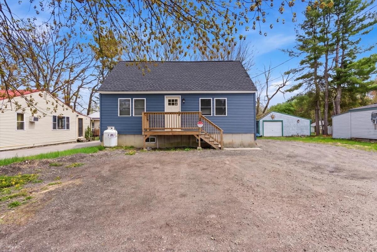 18 Coolidge Avenue Saco, ME 04072 - Photo 1 of 40 01-DSC04048_reedit_8f8dfed8