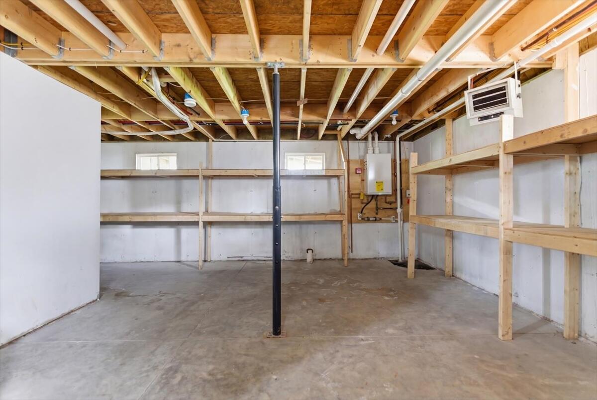 18 Coolidge Avenue Saco, ME 04072 - Photo 25 of 40 25-DSC03988_declutter_a49f7c54