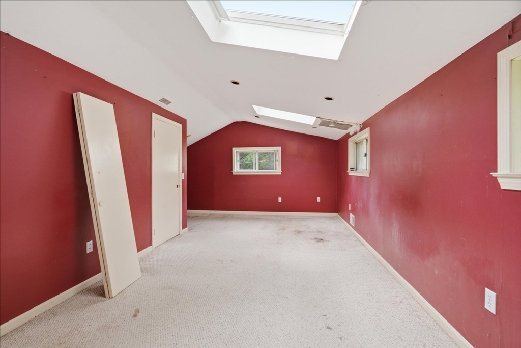 40 Maple Street Holliston, MA 01746 - Photo 14 of 22