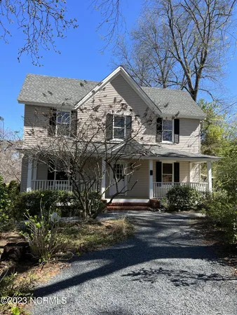 $1,950 | 145 East Vermont Avenue, Unit B, Southern Pines, NC 28387