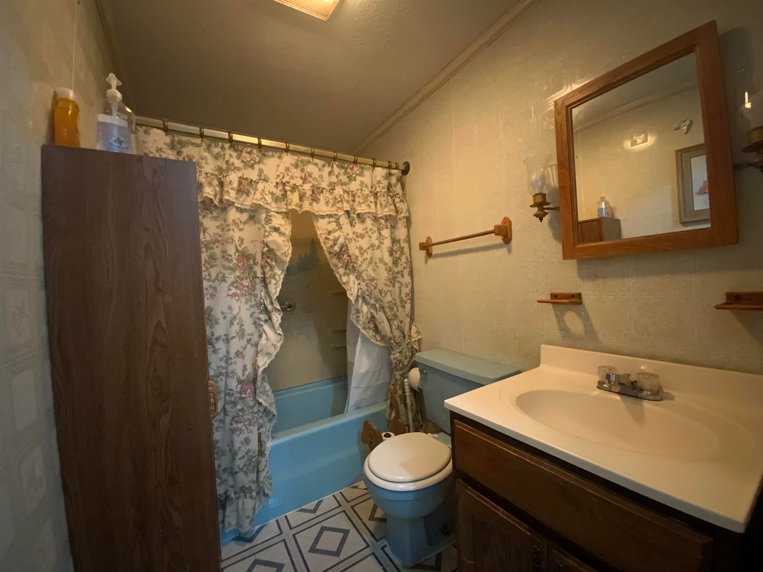 18515 East Lynn Road Genoa, WV 25517 - Photo 15 of 23 Gallery Image 15