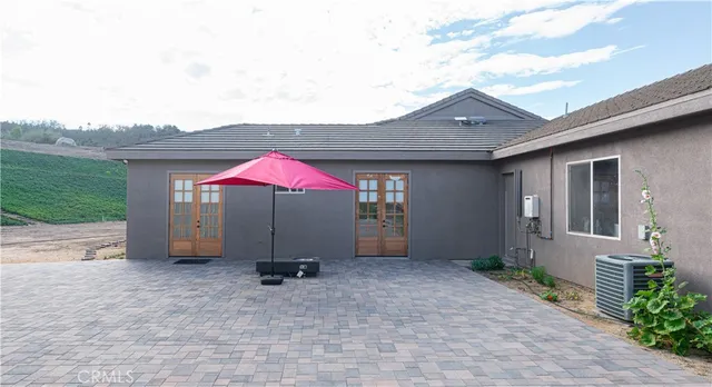 $1,925 | 44710 Vista Del Mar, Temecula, CA 92590