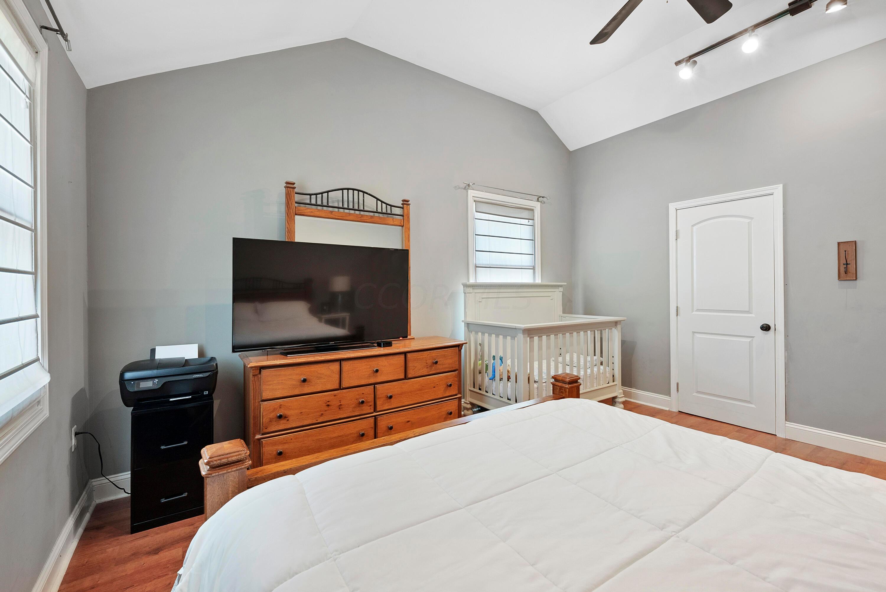 1302 Francisco Road Columbus, OH 43220 - Photo 20 of 33 DSC01529