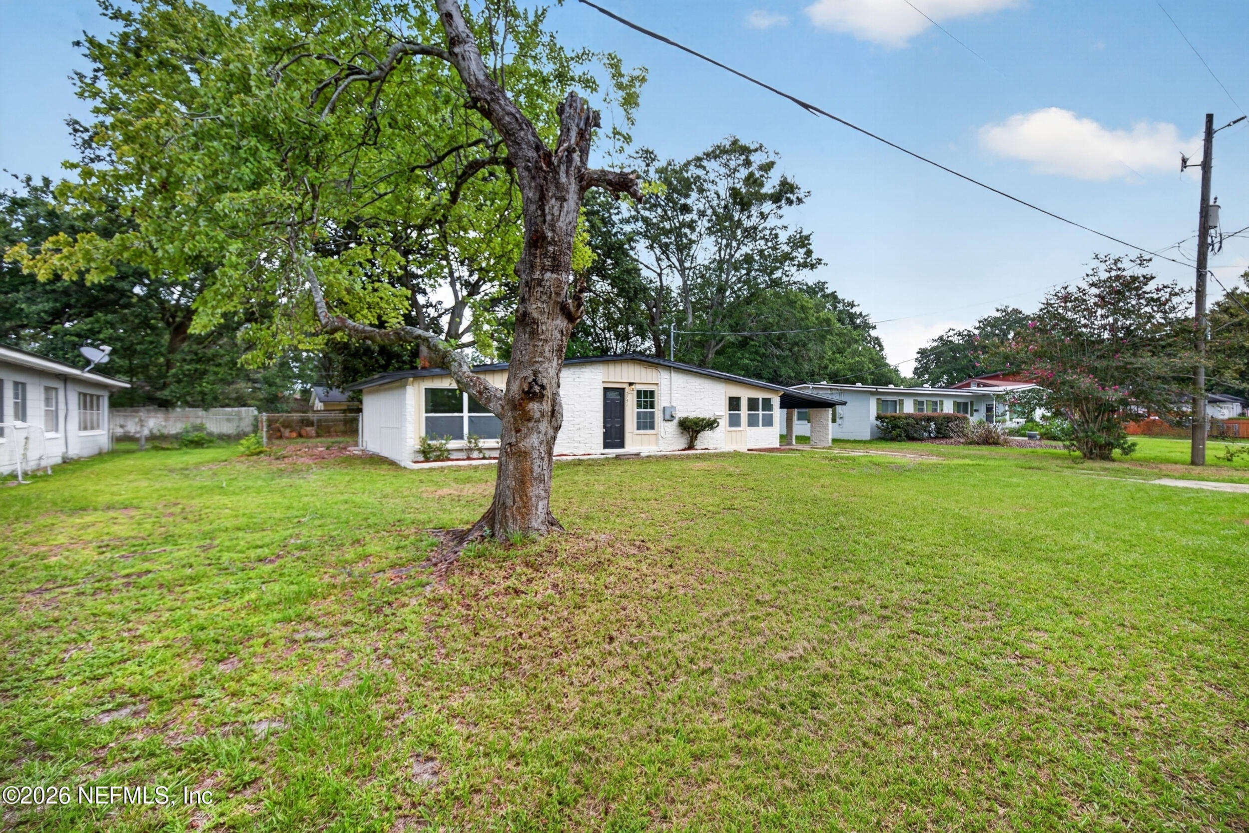 3751 Pizarro Road Jacksonville, FL 32217 - Photo 4 of 46 Front Left 1
