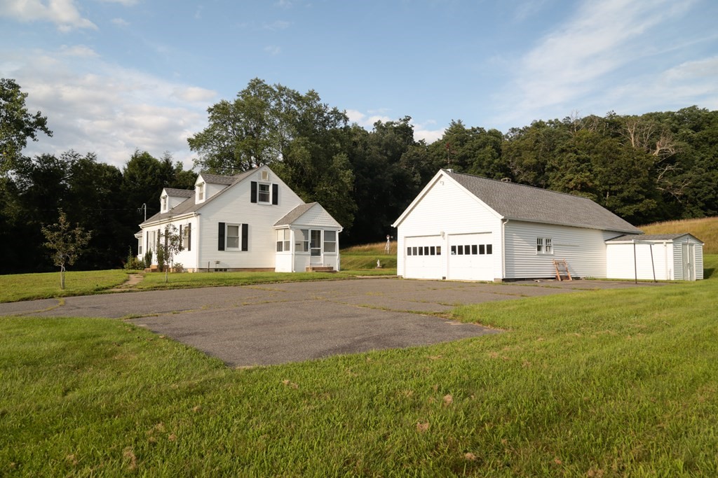 126 Washington Road Brimfield, MA 01010 - Photo 3 of 24