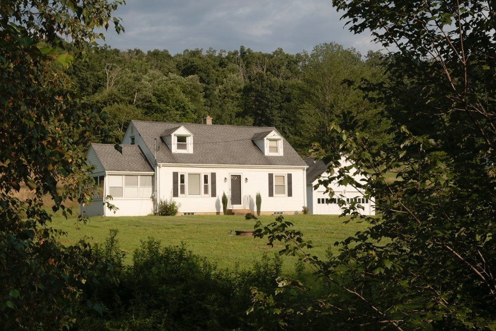 126 Washington Road Brimfield, MA 01010 - Photo 4 of 24