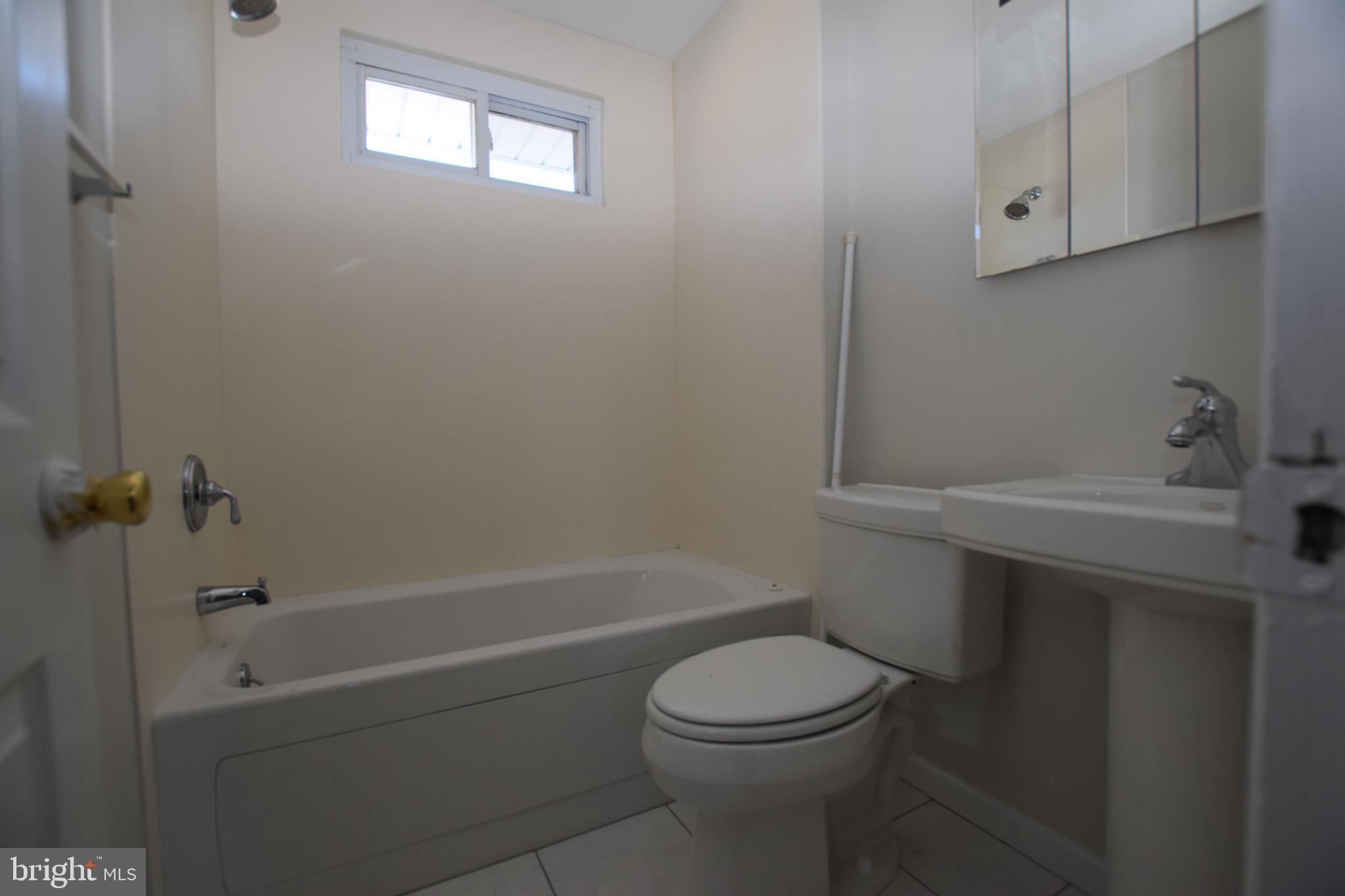 1 Tuscany Road Aston, PA 19014 - Photo 32 of 39