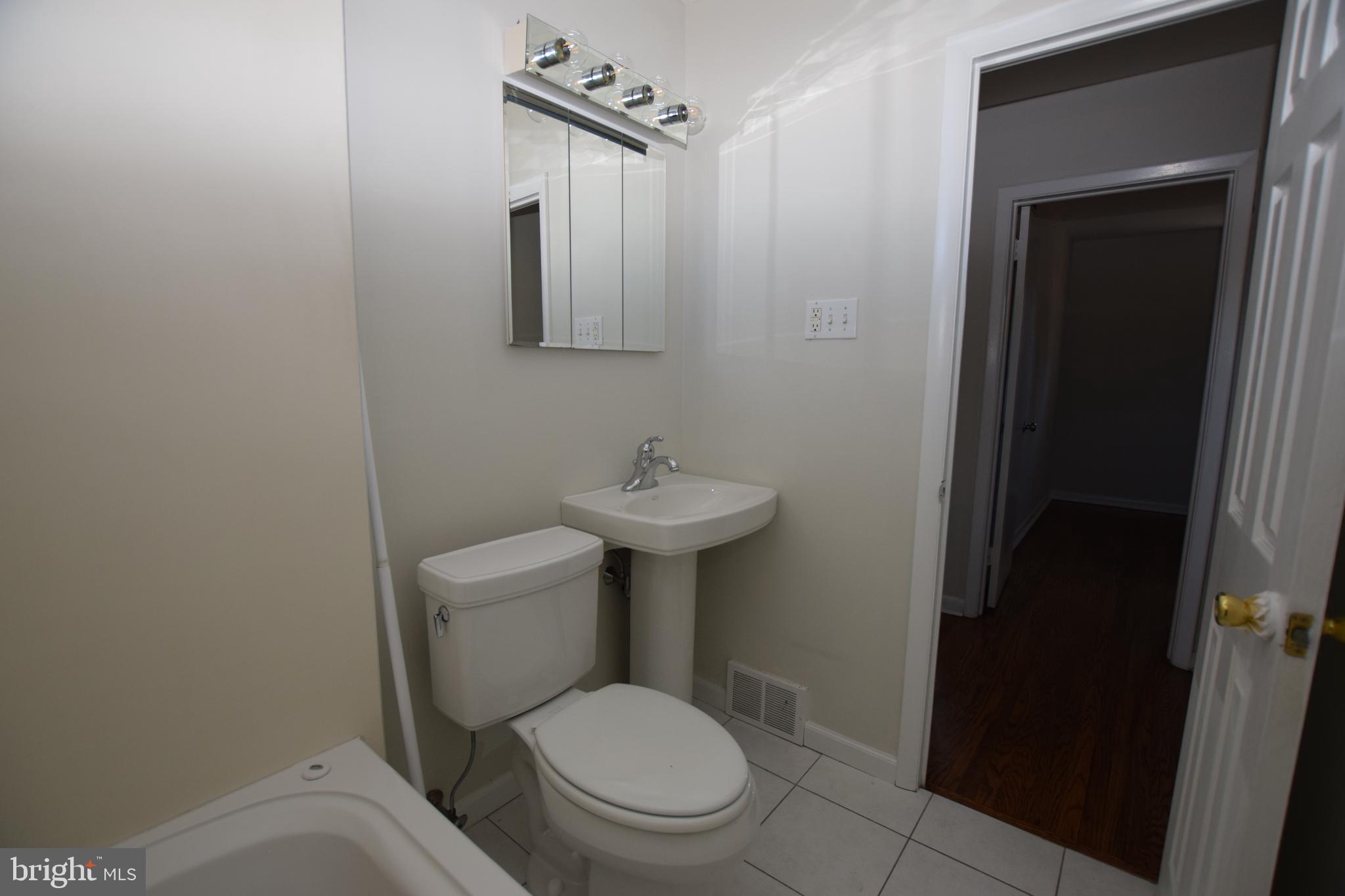 1 Tuscany Road Aston, PA 19014 - Photo 33 of 39
