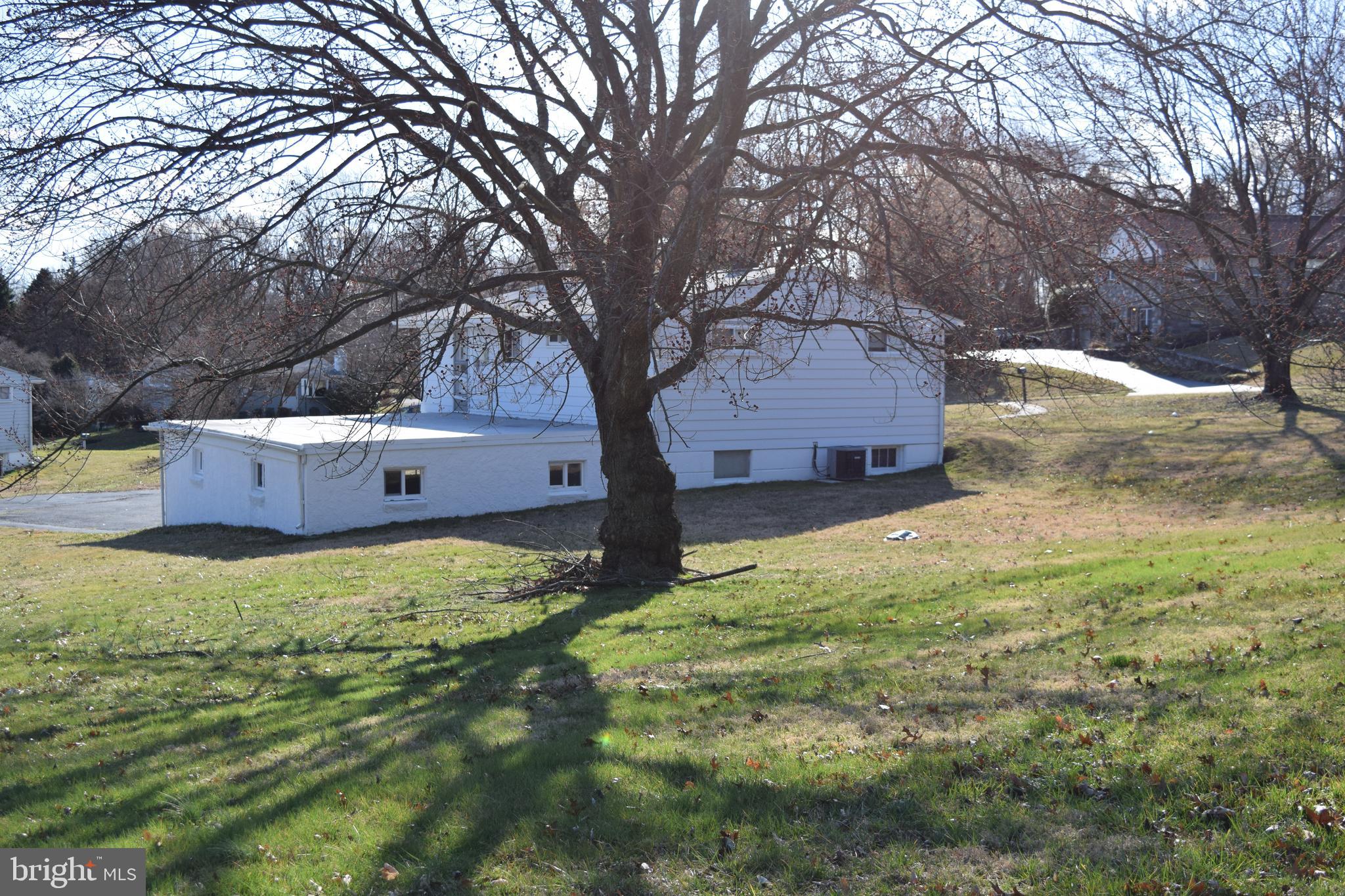 1 Tuscany Road Aston, PA 19014 - Photo 35 of 39