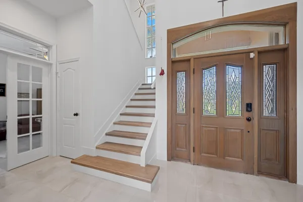 a view of a entryway