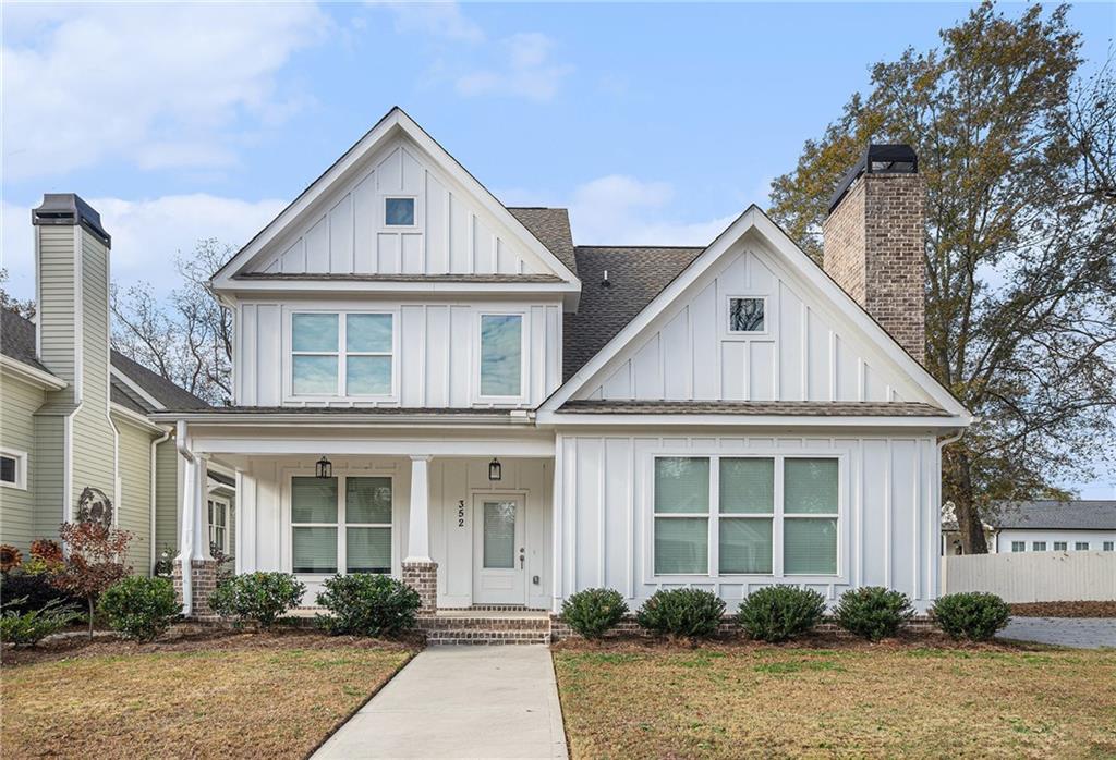 352 Davis Street Monroe, GA 30655 - Photo 1 of 32
