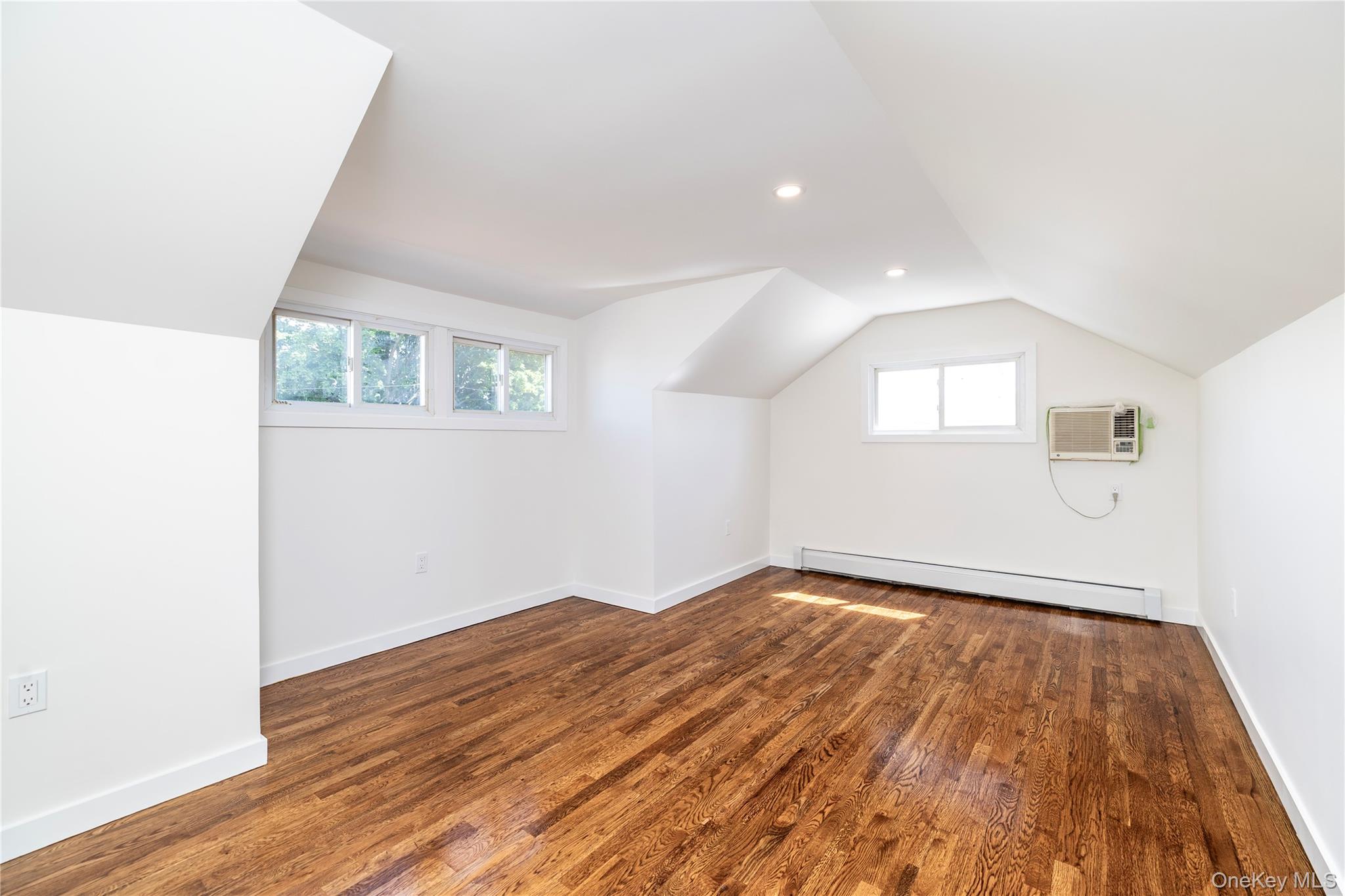 561 Woodbury Road Plainview, NY 11803 - Photo 13 of 19