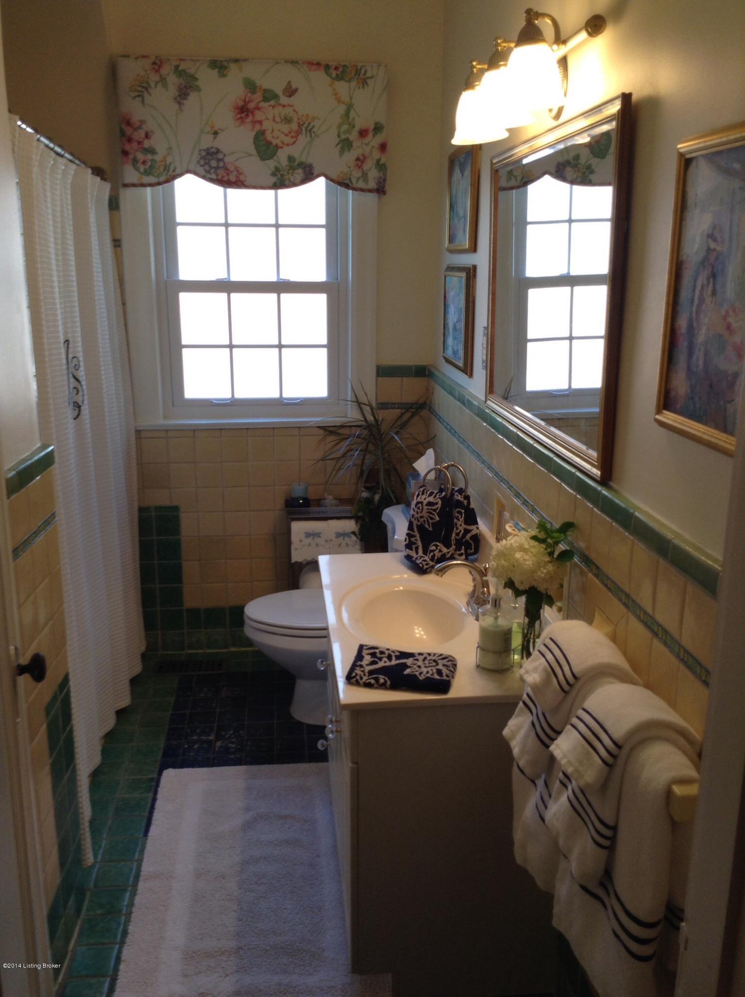 1895 Rutherford Avenue Louisville, KY 40205 - Photo 12 of 32 image