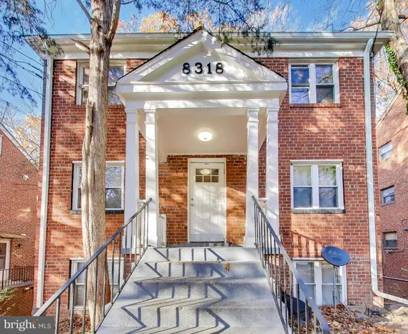 $1,213 | 8318 Roanoke Avenue, Unit 4, Takoma Park, MD 20912