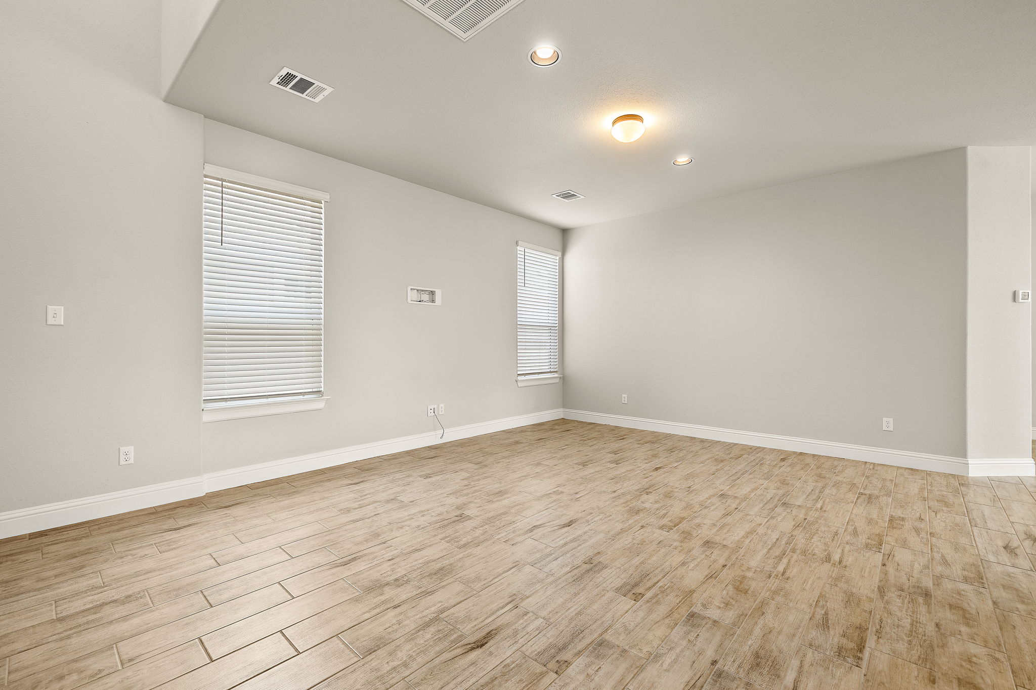 232 Stone Cyn Drive Georgetown, TX 78628 - Photo 8 of 39