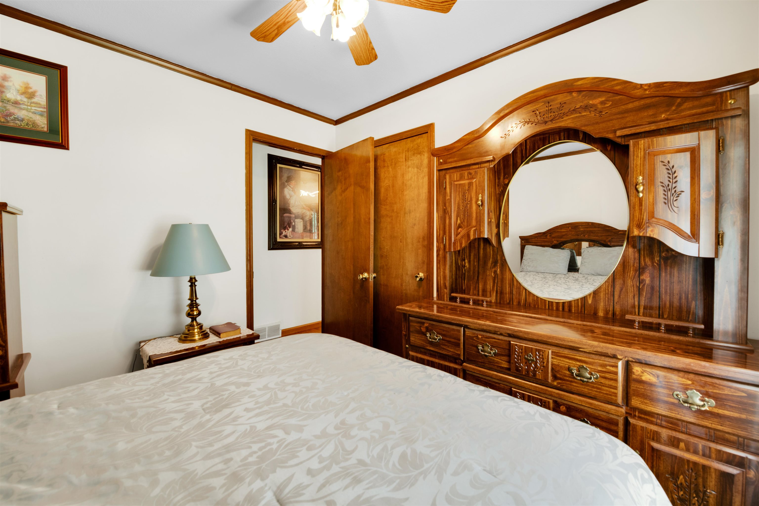 14684 Dixon Road Dundee, MI 48131 - Photo 16 of 42 50150953-B68BF732-D4AE-4215-89A6-95E84CE21826.JPG
