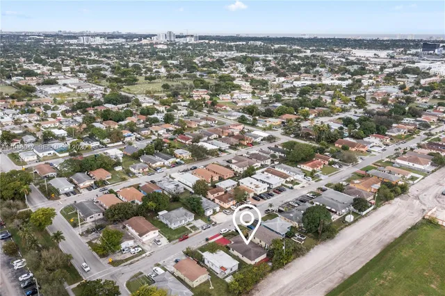 $2,750 | 745 Northwest 3rd Court, Hallandale Beach, FL 33009