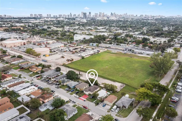 $2,750 | 745 Northwest 3rd Court, Hallandale Beach, FL 33009