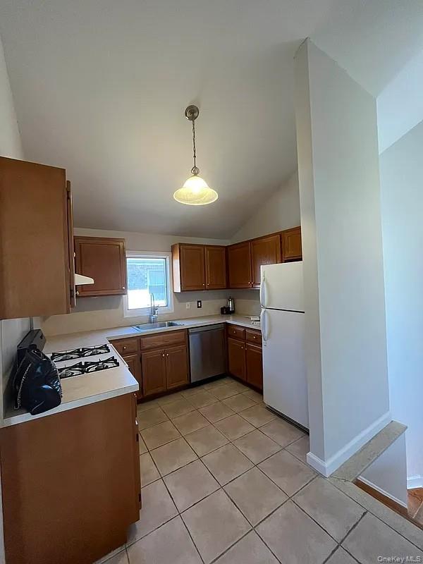 157-24 20th Road Queens, NY 11357 - Photo 6 of 15