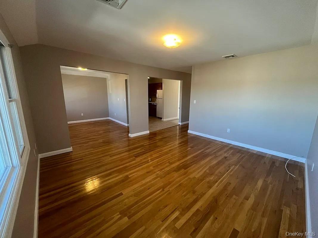 157-24 20th Road Queens, NY 11357 - Photo 9 of 15
