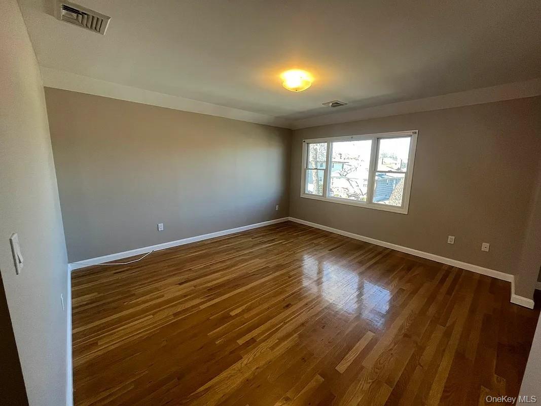 157-24 20th Road Queens, NY 11357 - Photo 10 of 15