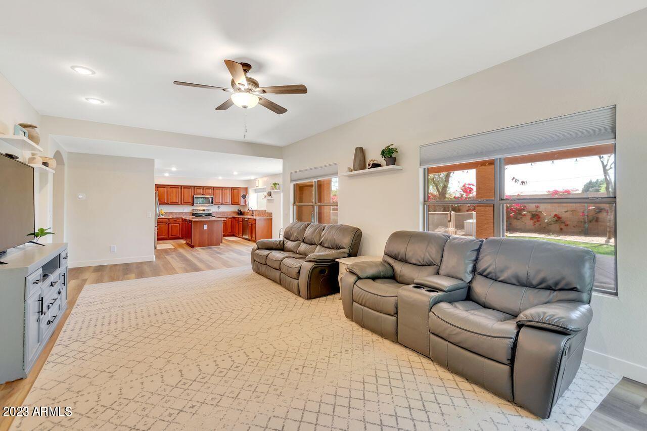 1015 East Liberty Lane Gilbert, AZ 85296 - Photo 15 of 36 QPT-4739