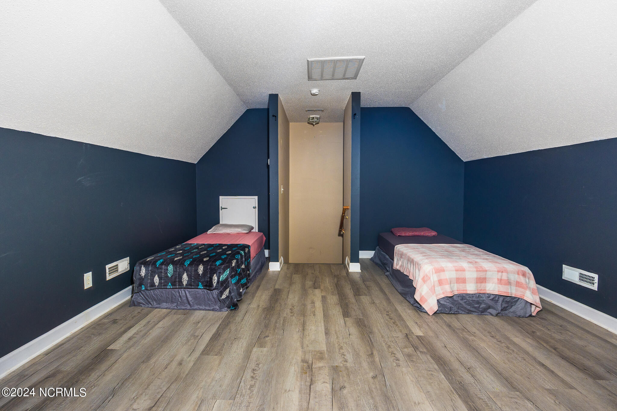 409 Longleaf Drive West End, NC 27376 - Photo 27 of 37 23