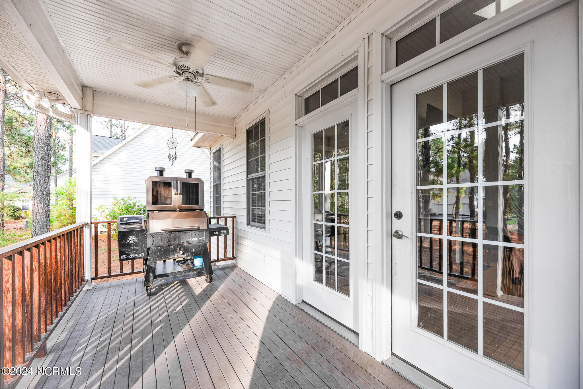 409 Longleaf Drive West End, NC 27376 - Photo 31 of 37 27