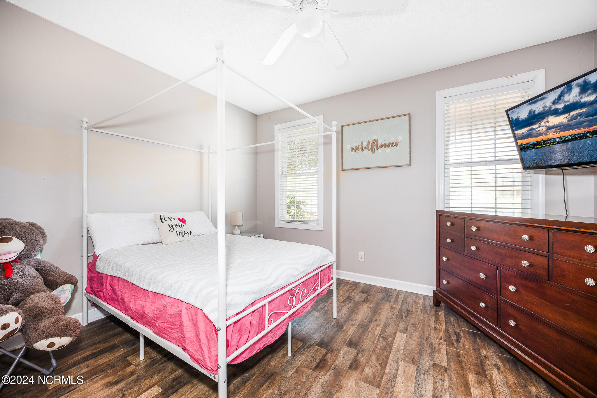 409 Longleaf Drive West End, NC 27376 - Photo 10 of 37 2