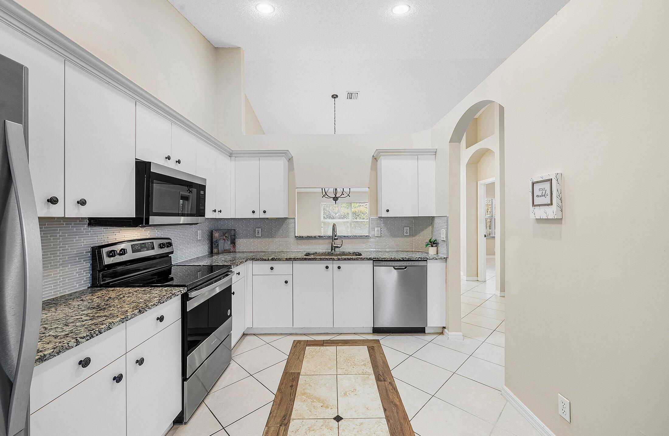6060 Petunia Road Delray Beach, FL 33484 - Photo 9 of 59 Kitchen