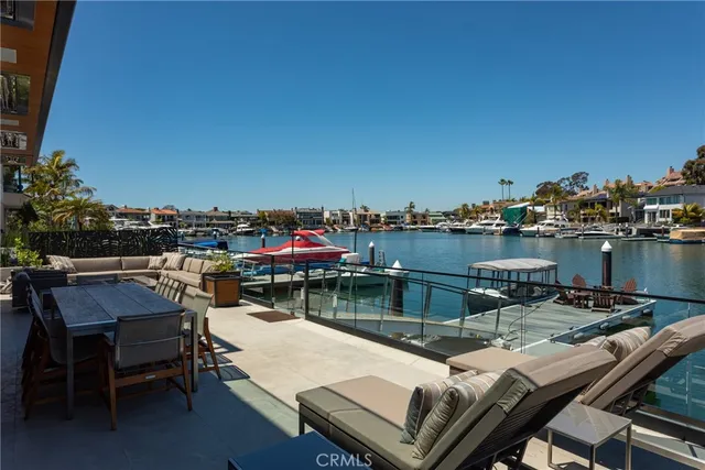 $15,299,000 | 660 Harbor Island Drive, Newport Beach, CA 92660