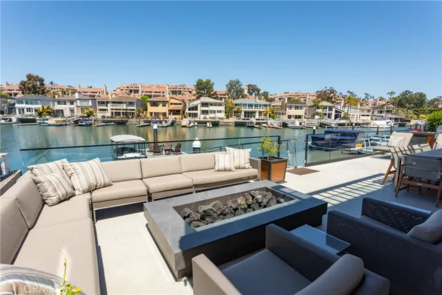 $15,299,000 | 660 Harbor Island Drive, Newport Beach, CA 92660