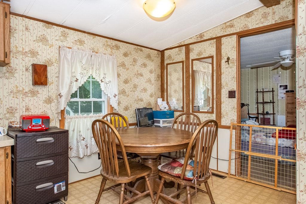 2 Hemlock Street Exeter, NH 03833 - Photo 11 of 30