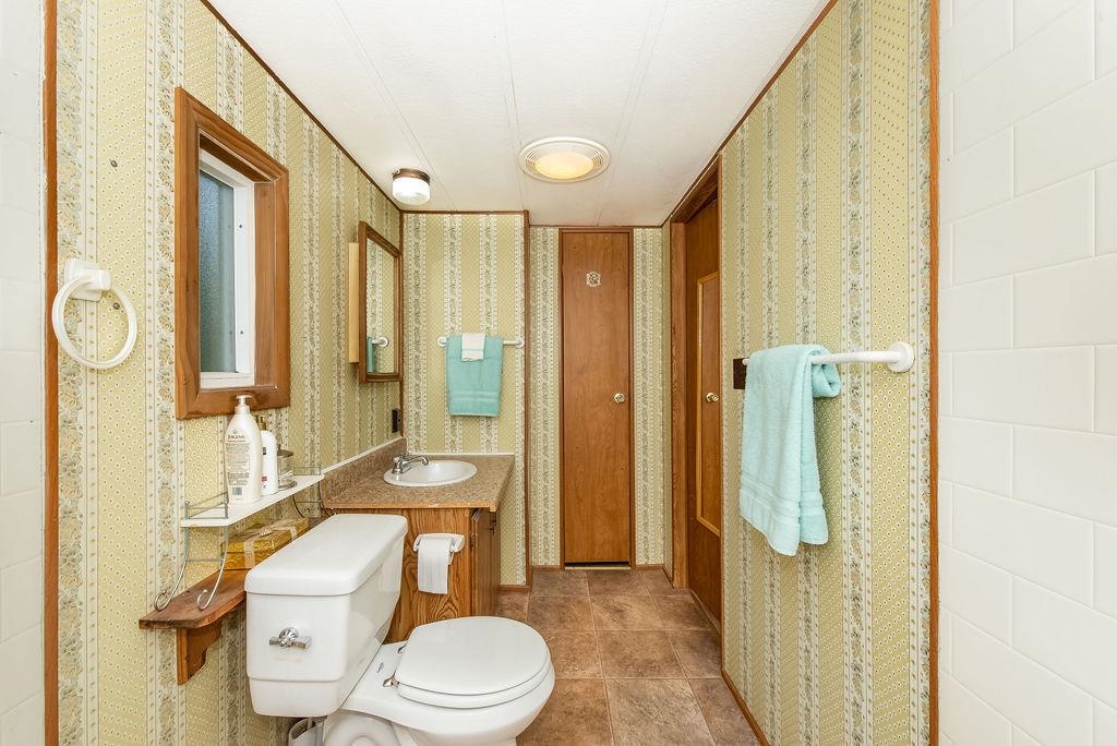 2 Hemlock Street Exeter, NH 03833 - Photo 17 of 30