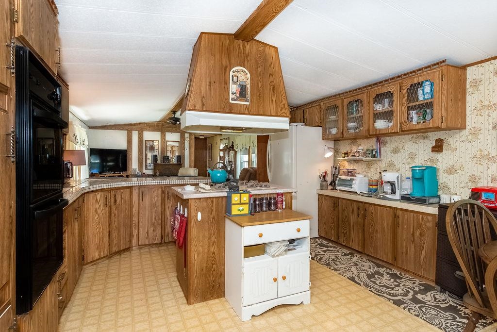 2 Hemlock Street Exeter, NH 03833 - Photo 6 of 30