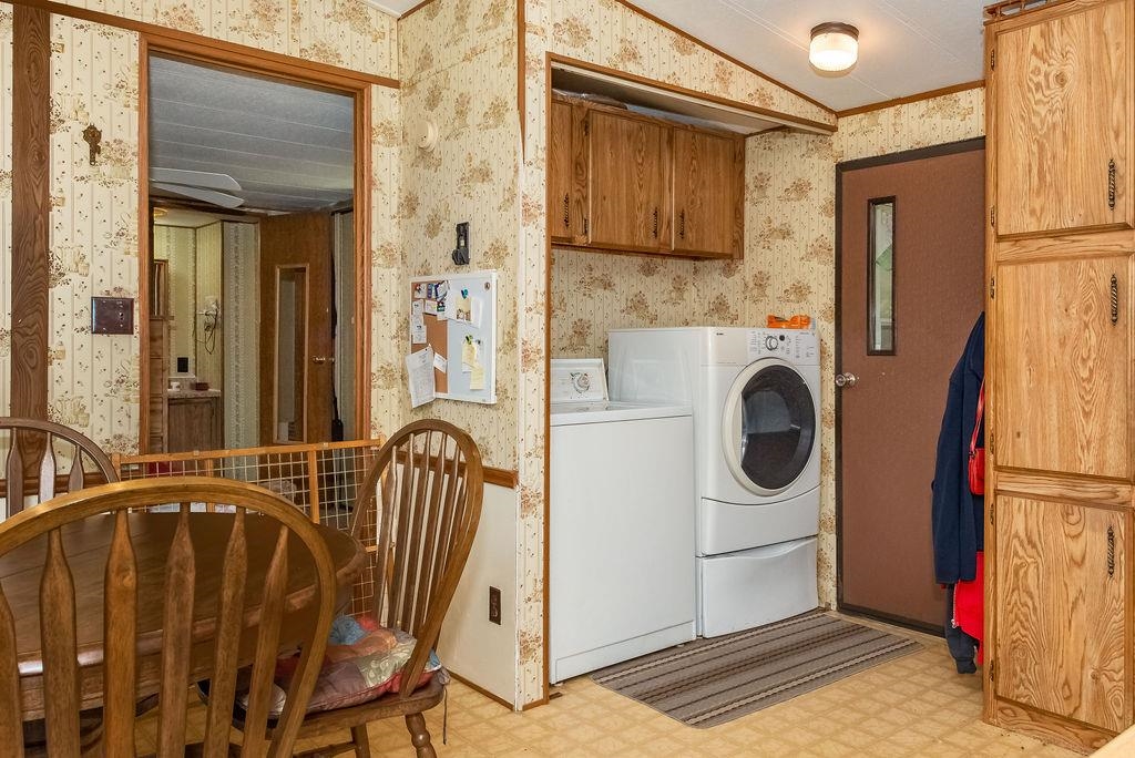 2 Hemlock Street Exeter, NH 03833 - Photo 8 of 30