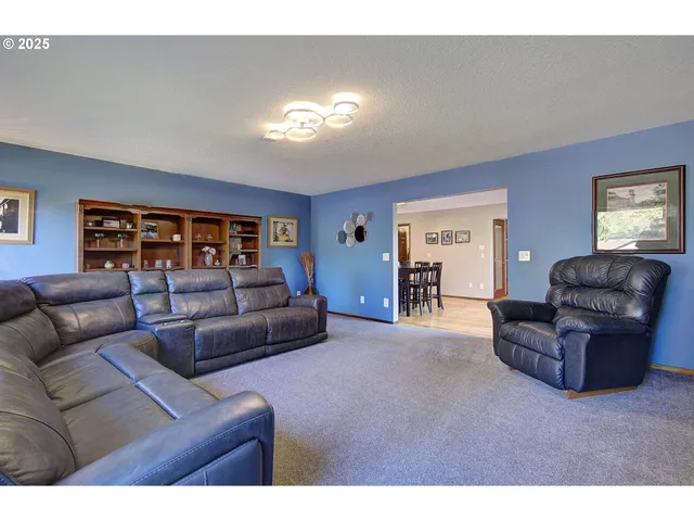 $850,000 | 1922 Northwest 112th Circle, Vancouver, WA 98685