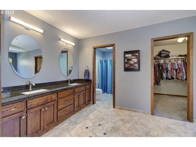 $850,000 | 1922 Northwest 112th Circle, Vancouver, WA 98685