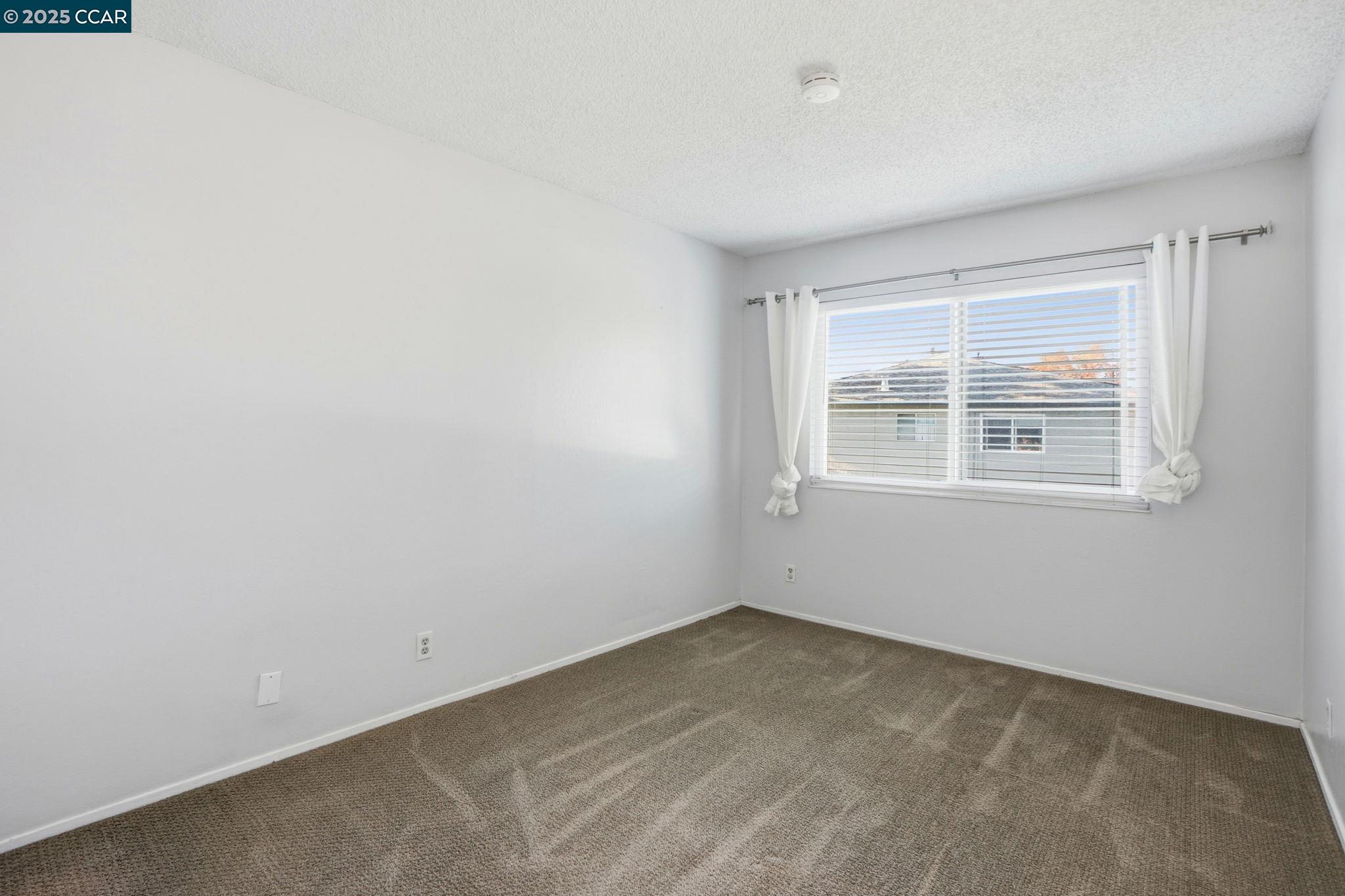 1045 Mohr Lane, Unit B Concord, CA 94518 - Photo 17 of 31