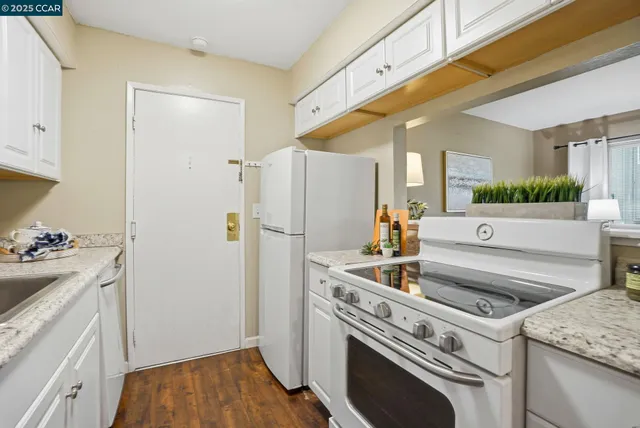 $360,000 | 1045 Mohr Lane, Unit B, Concord, CA 94518