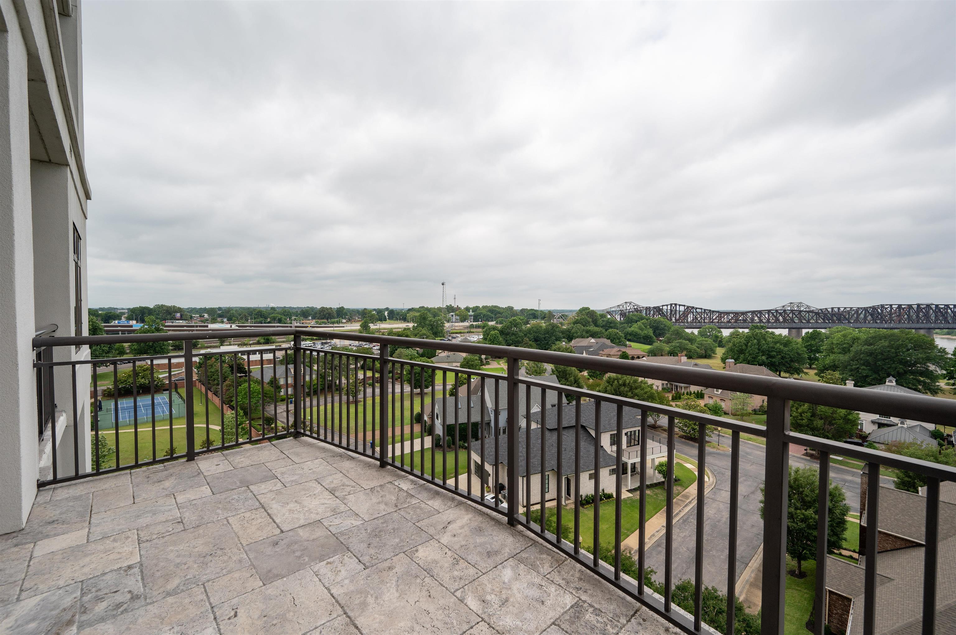 717 Riverside Drive, Unit 805/806 Memphis, TN 38103 - Photo 14 of 40