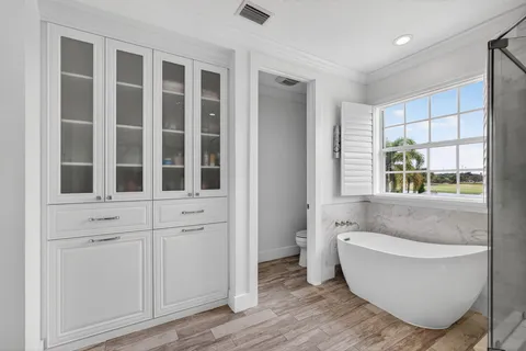 $2,200,000 | 278 Barbados Drive, Jupiter, FL 33458