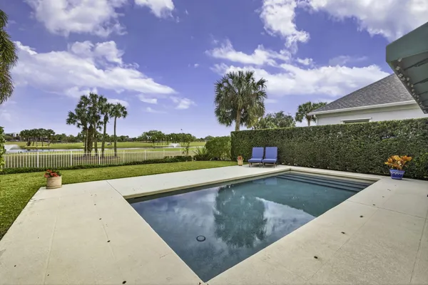$2,200,000 | 278 Barbados Drive, Jupiter, FL 33458