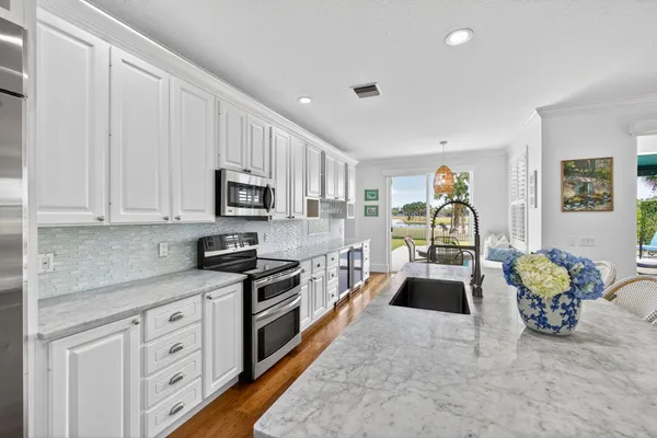 $2,200,000 | 278 Barbados Drive, Jupiter, FL 33458