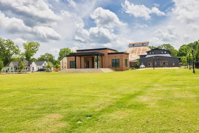 $546,100 | 462 Gene Bell Road Northeast, Monroe, GA 30655